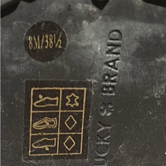 Women’s boots - Picture 4 of 4